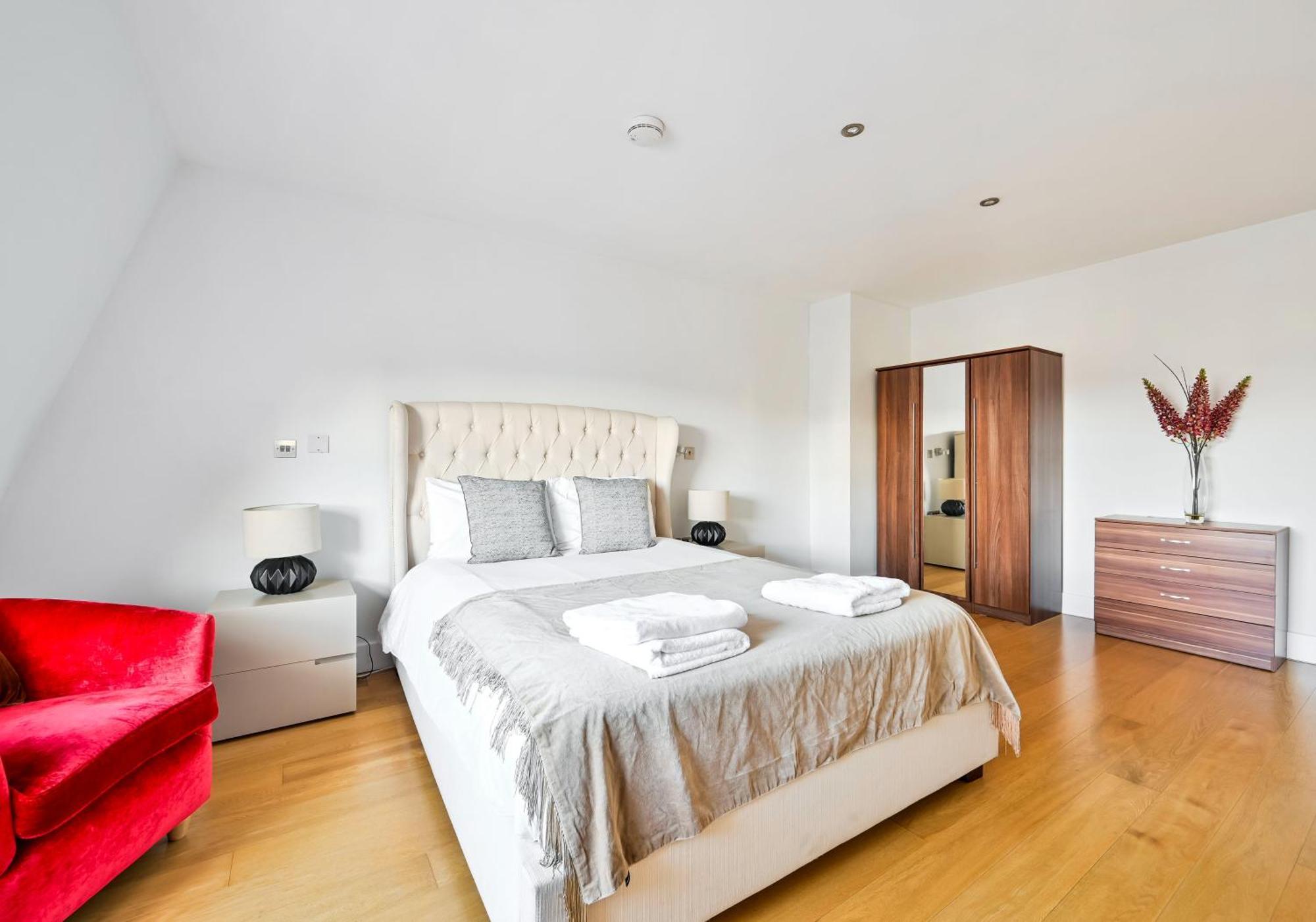 Queen's Gate Penthouse With Views Of The Museum Appartamento
